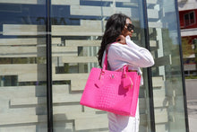 Load image into Gallery viewer, Signature Tote