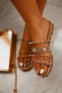Spiked out